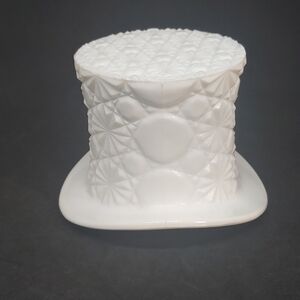 Daisy and Buttons Milk Glass Top Hat